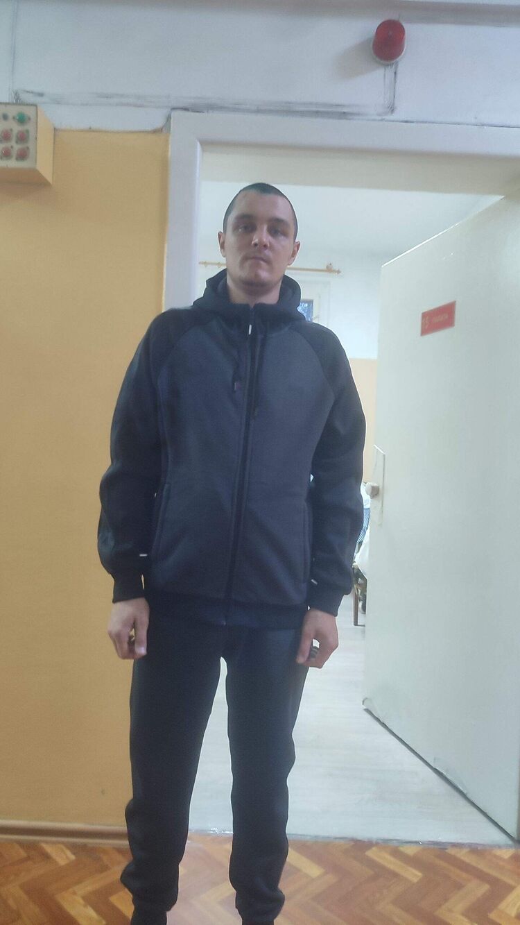  39702768  , 28 ,    