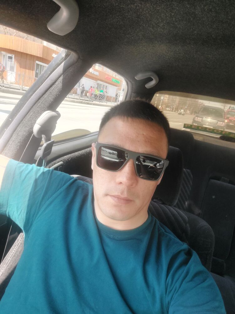  -,   Yury, 34 ,   ,   