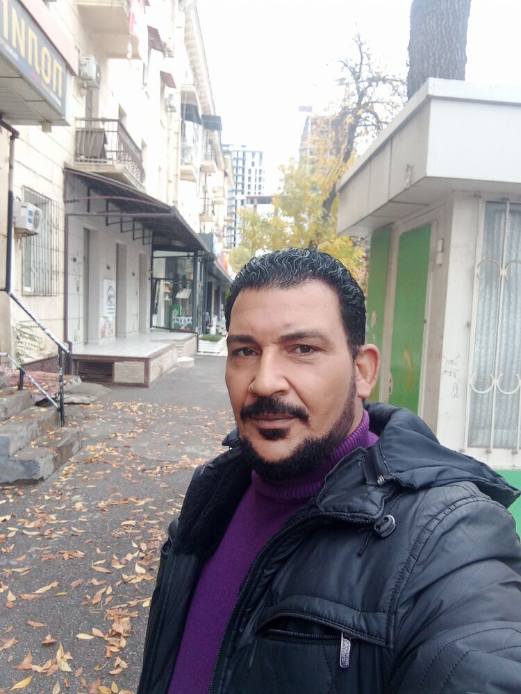  47140138  Mohamed, 48 ,    