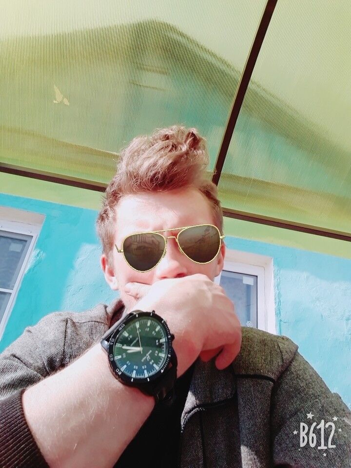  15884208  ˸, 25 ,    