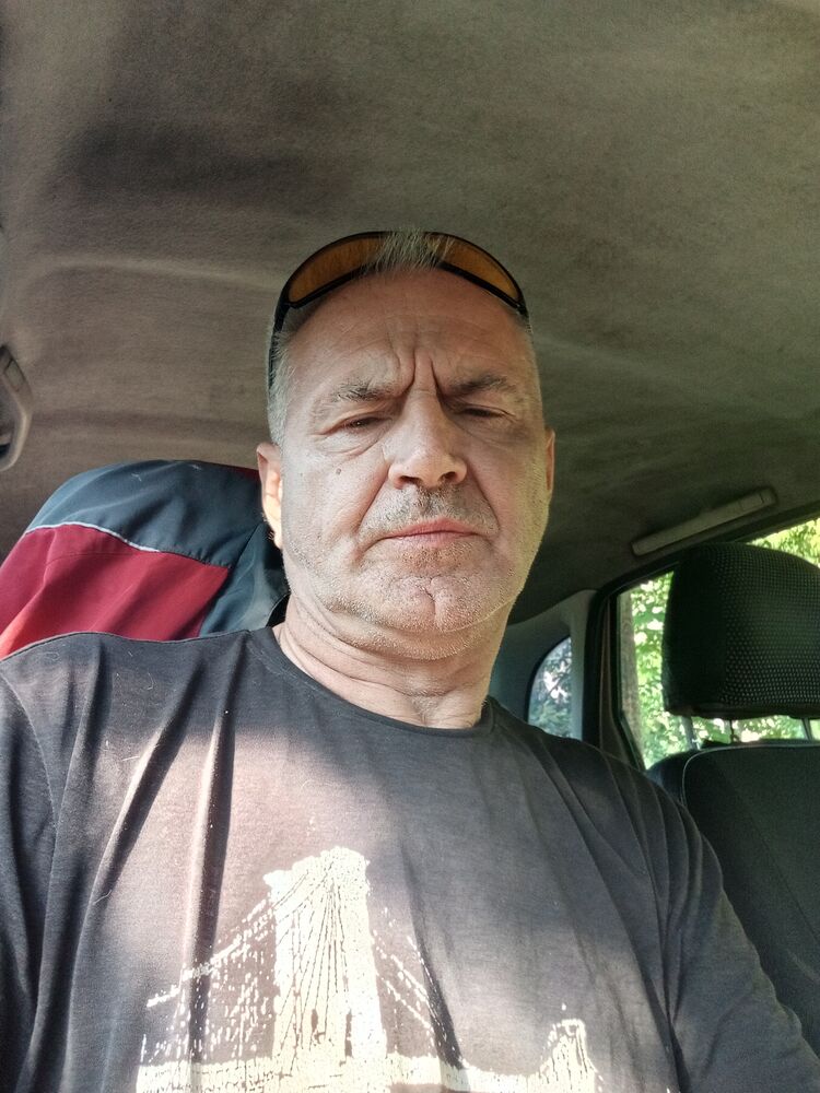  44547998  Aleksandr, 49 ,    