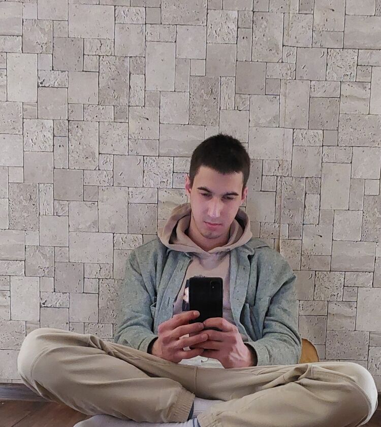  42922628  , 22 ,    