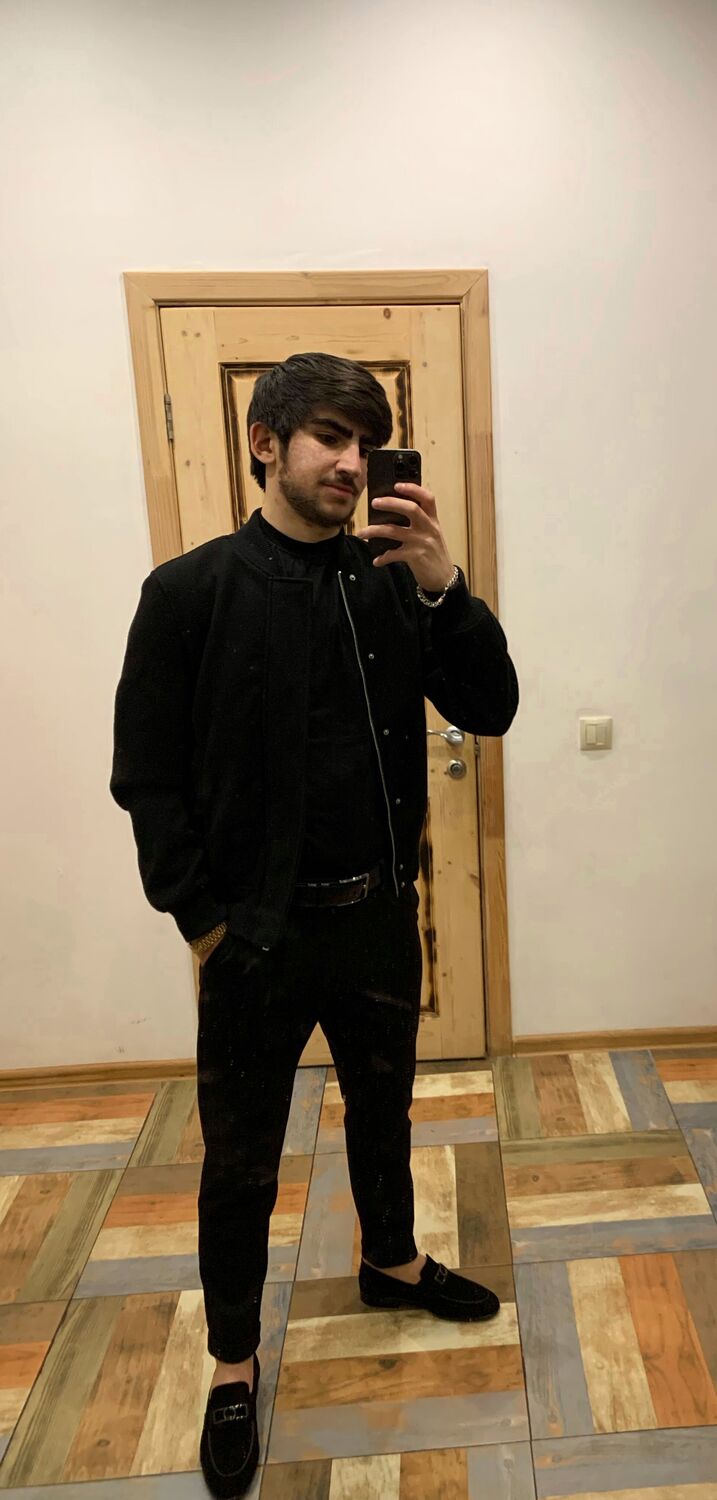  34378868  , 28 ,    