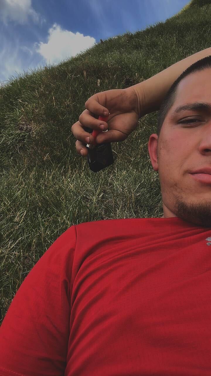  44430888  , 25 ,    