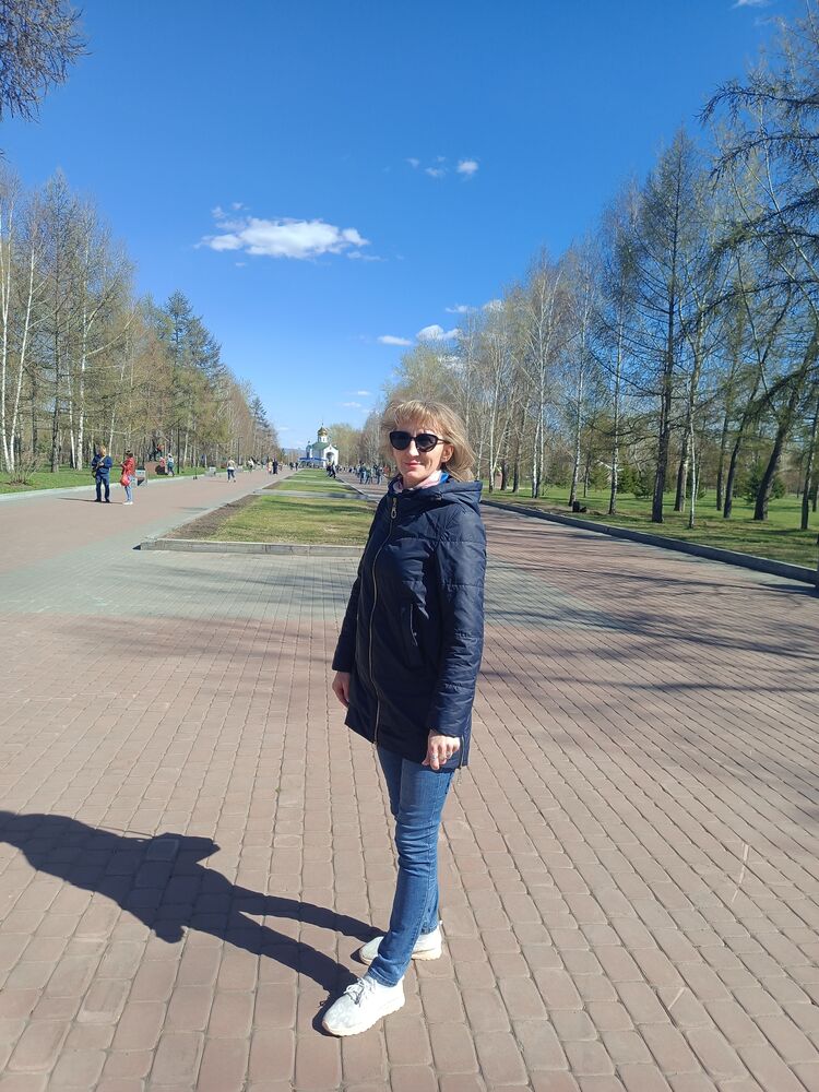  ,   Elena, 45 ,   ,   , c , 