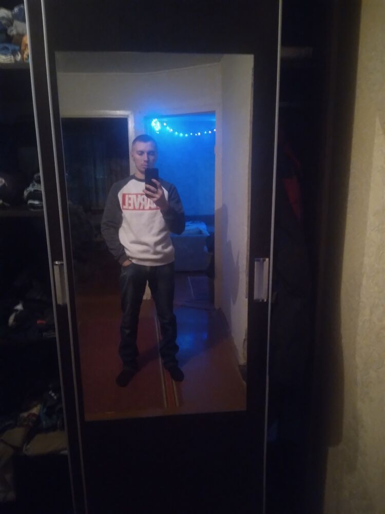  31976468  , 27 ,    