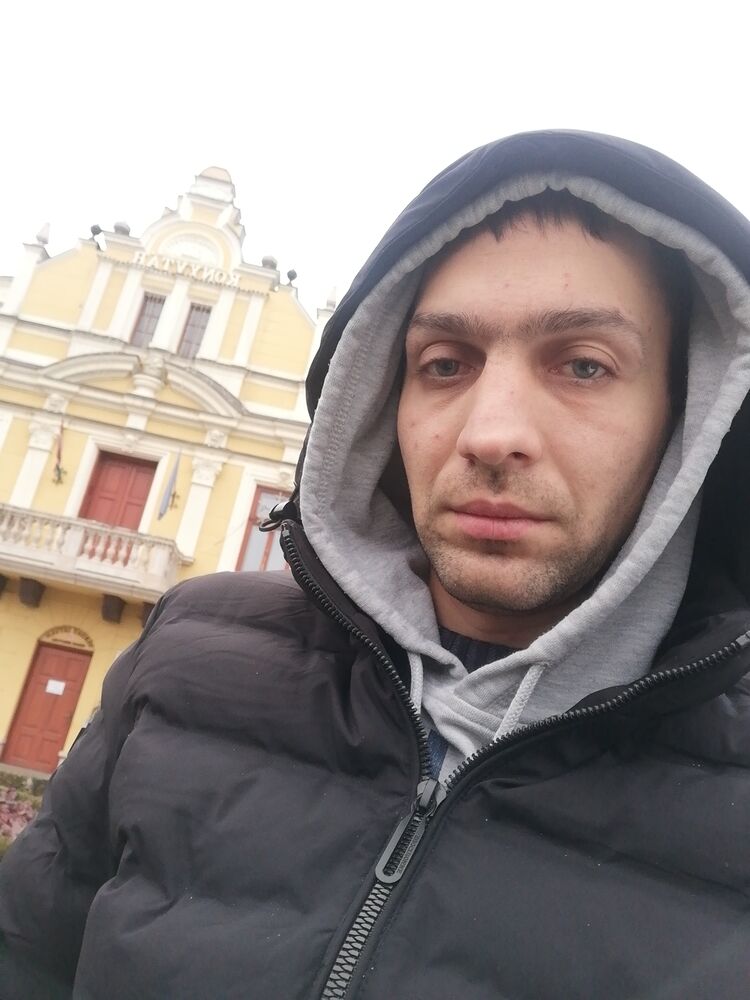   ,   Anatolij, 37 ,   ,   