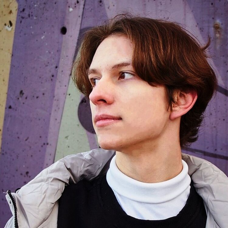 ���� 49492528 ����� �����, 19 ���, ���� ���������� � �������-�����