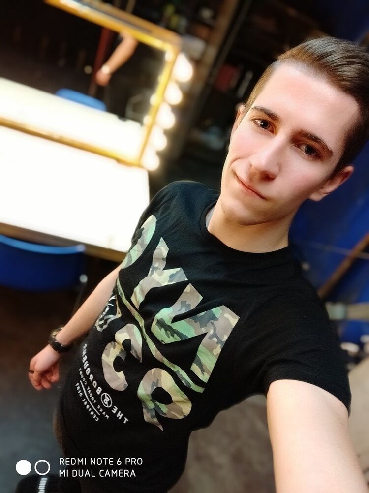 ���� 15898528 ������� Vall, 29 ���, ���� ���������� � ��������