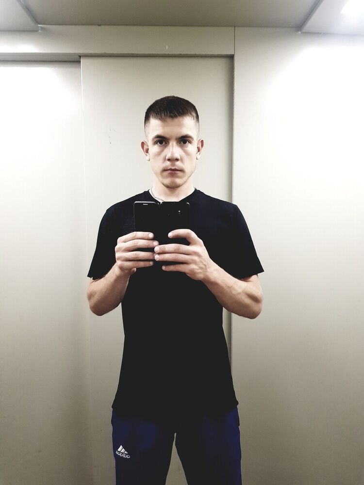  ,   Emil, 39 ,   ,   , c 
