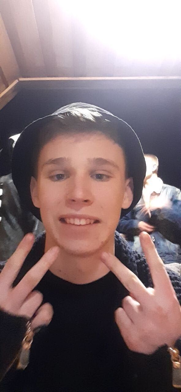  ,   Dima, 20 ,   ,   