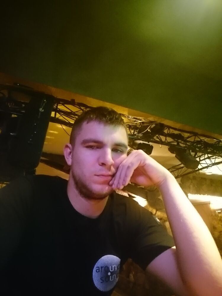  10582318  , 32 ,    