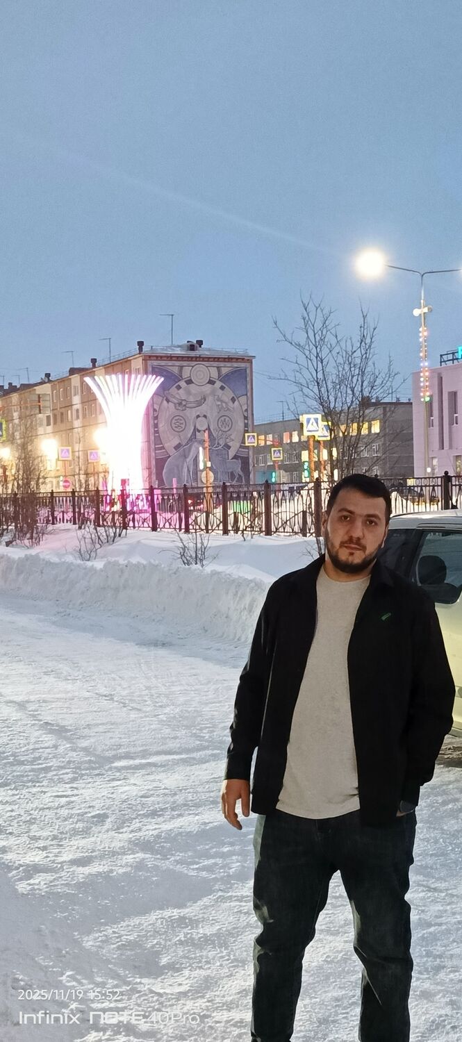  54630188  Kamranov, 27 ,    