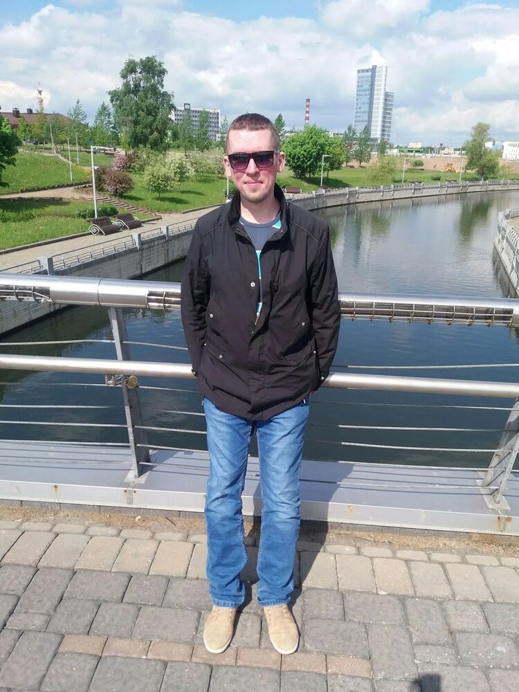  29429688  Oleg, 37 ,    