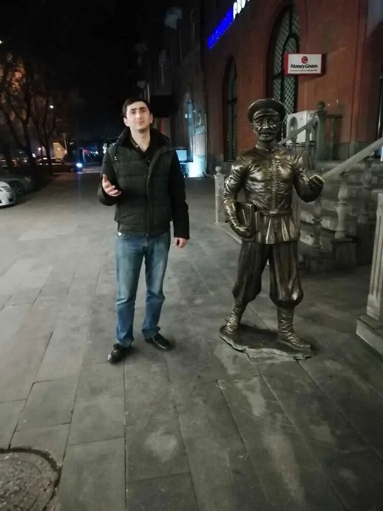  26256428  Karen, 34 ,    