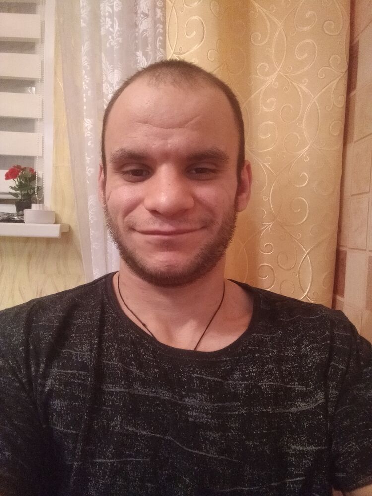  ,   Mikail, 28 ,     , c , 