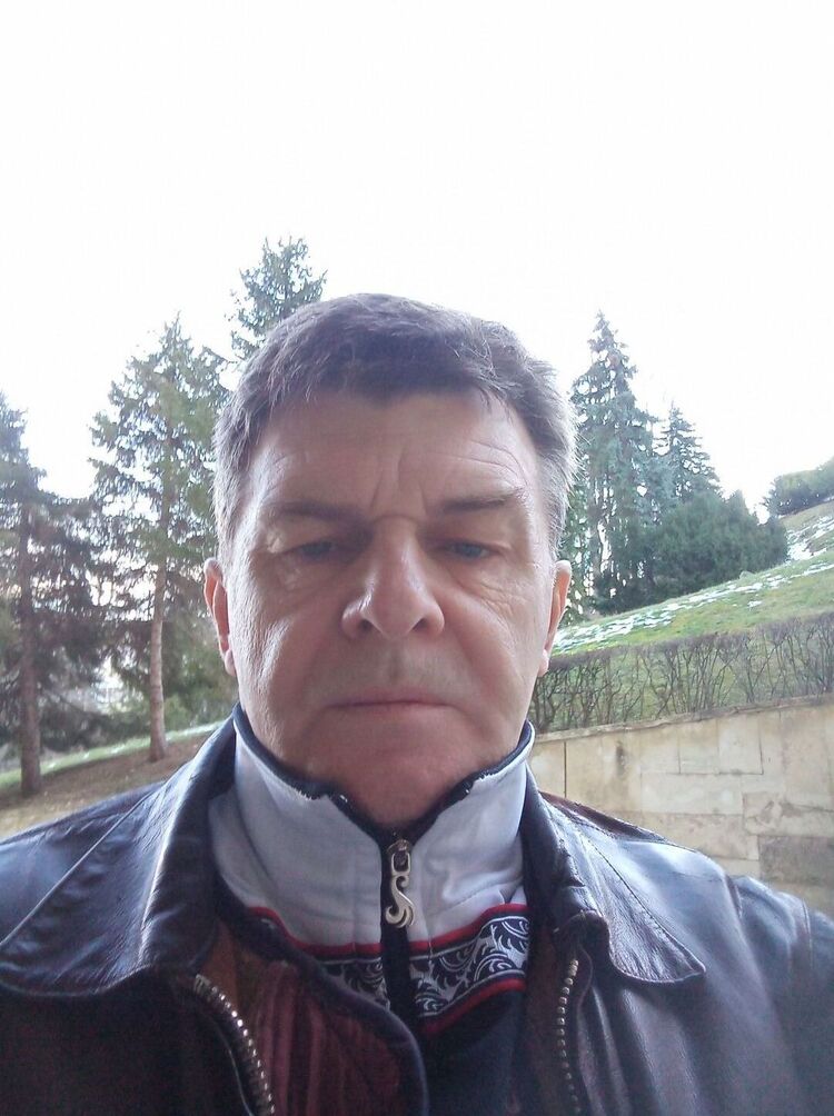  46309468  , 51 ,    