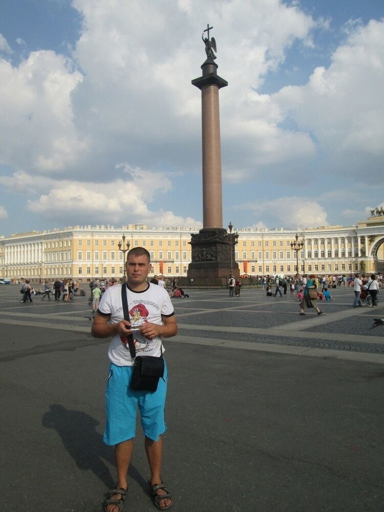  ,   Sergey, 38 ,   