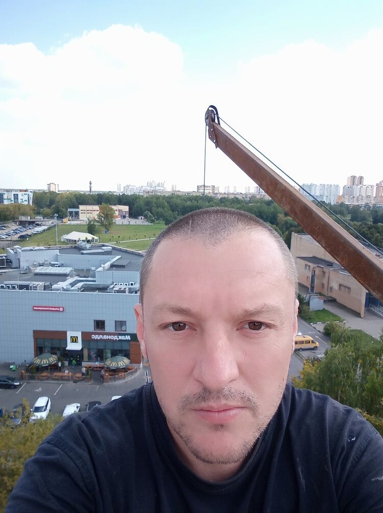  18317538  , 47 ,    