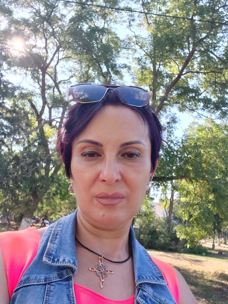  ,   Elena, 51 ,     , c 