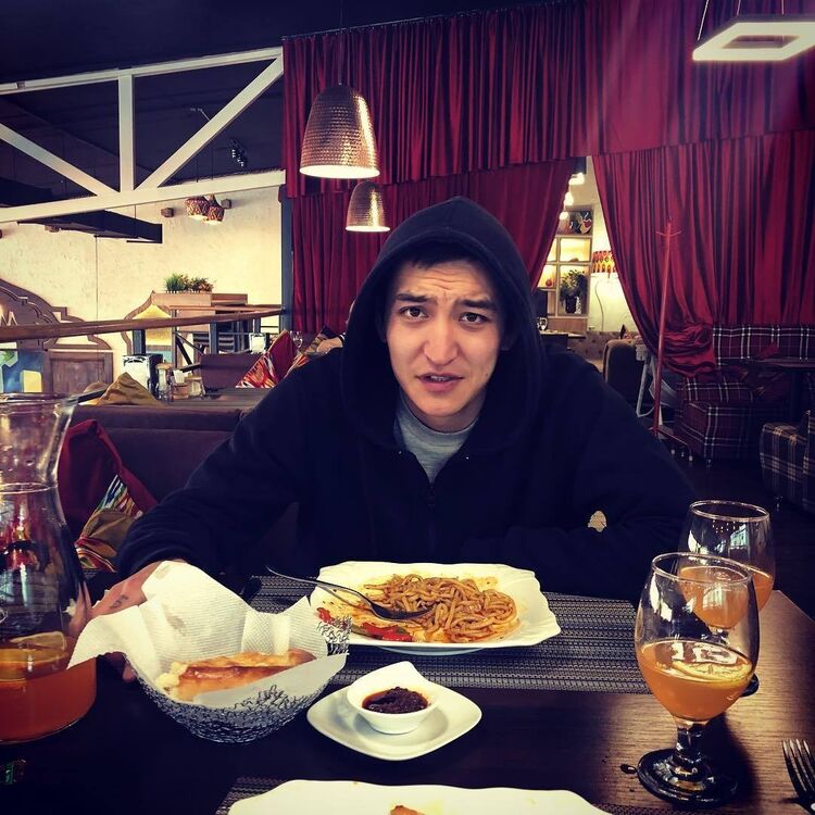  ,   Azick, 30 ,     , c 