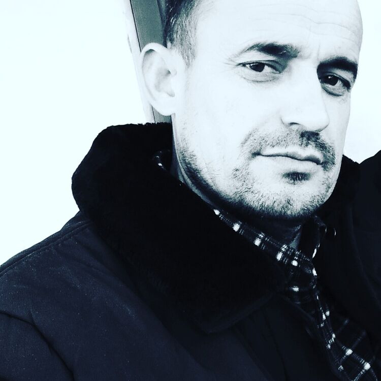  ,   Karim, 46 ,   ,   