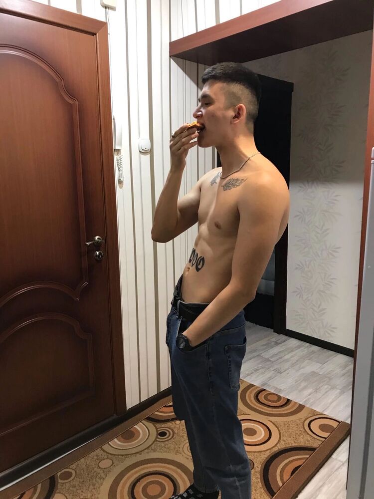  31639548  Ilshatgis, 24 ,    