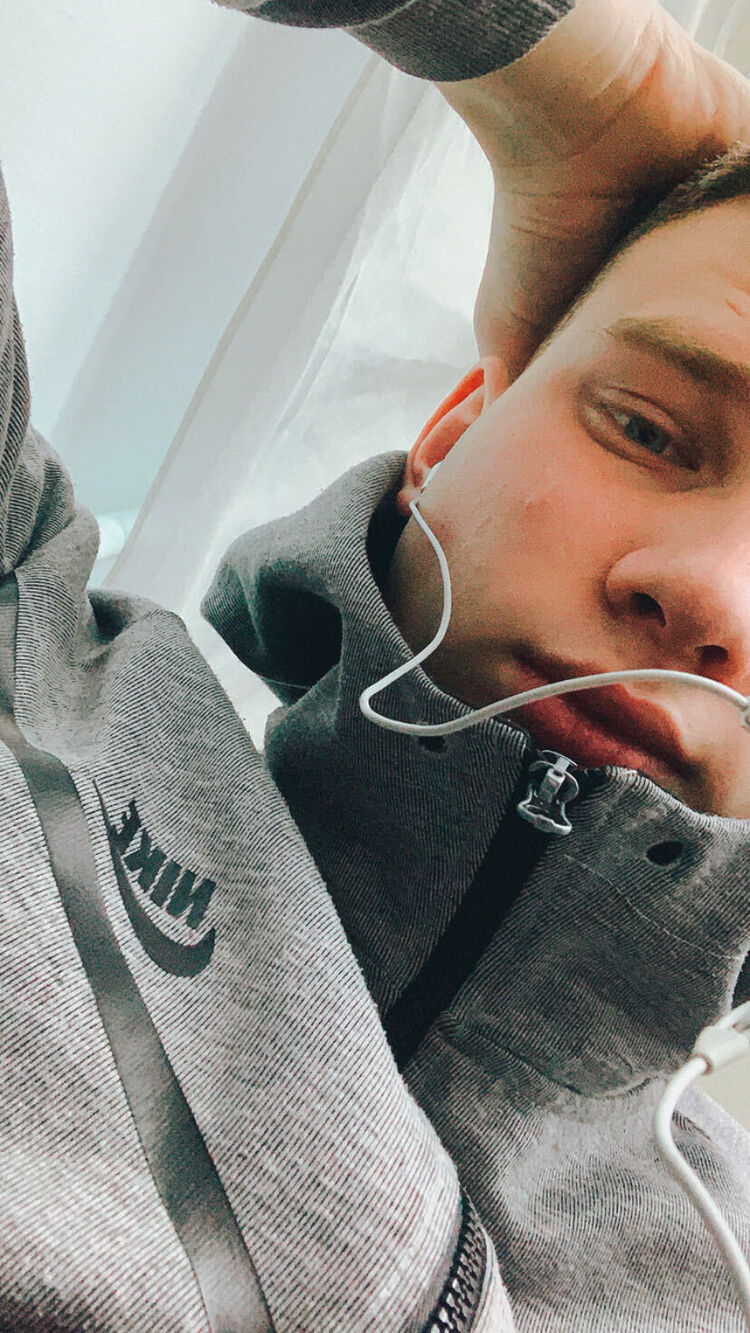  ,   Nikita, 27 ,   