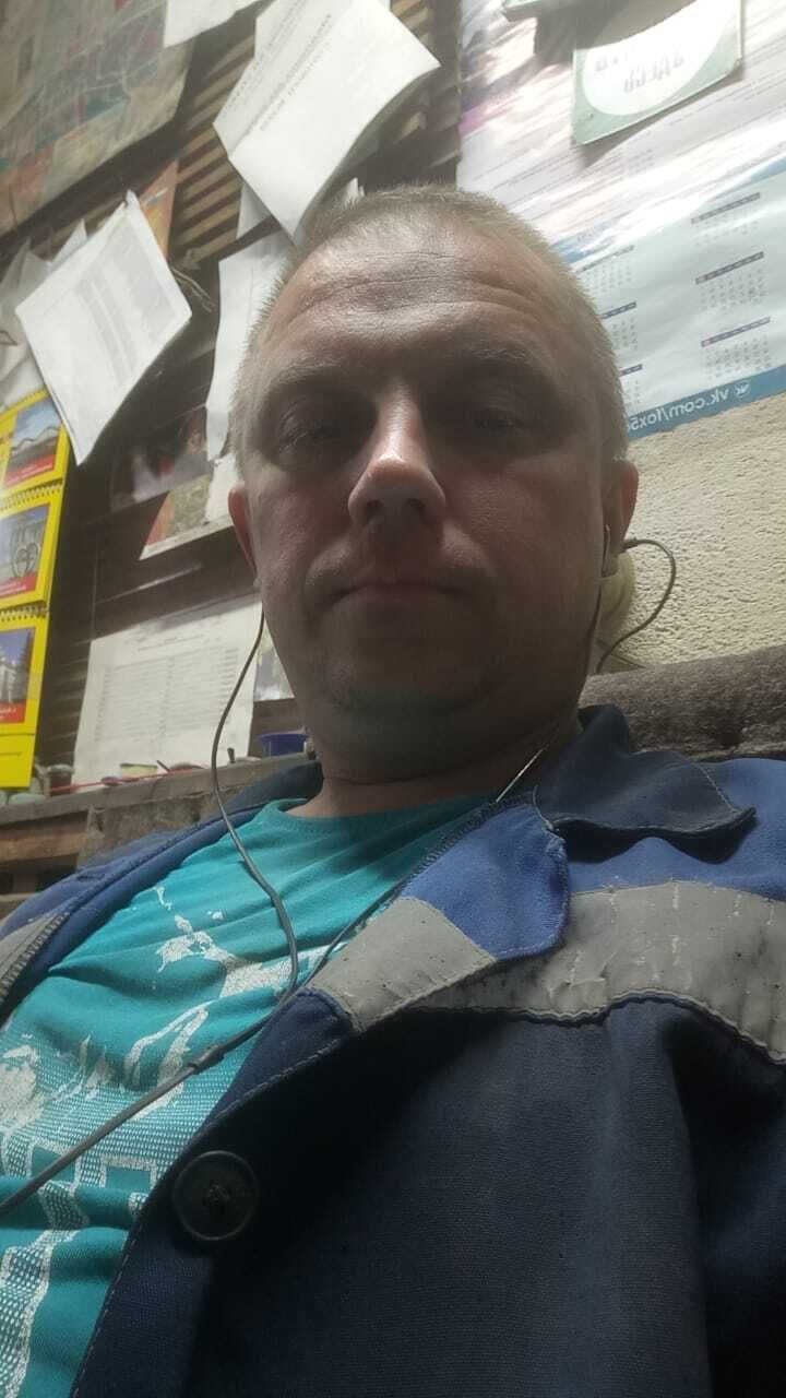  48259018  , 42 ,    