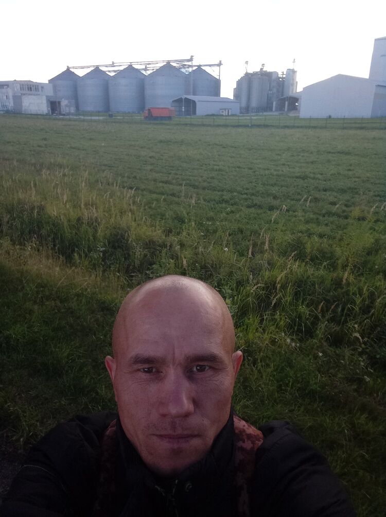  45238048  , 40 ,    