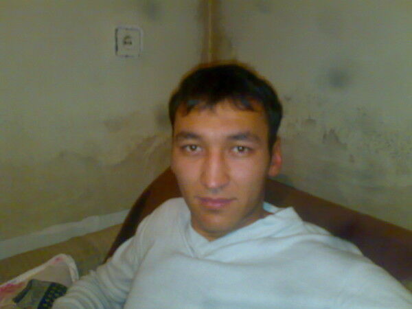  6204498  Abduvohid, 35 ,    