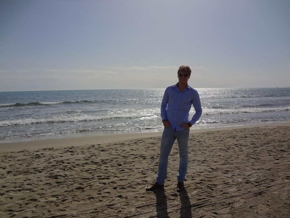  ,   Devid, 39 ,   ,   , c 
