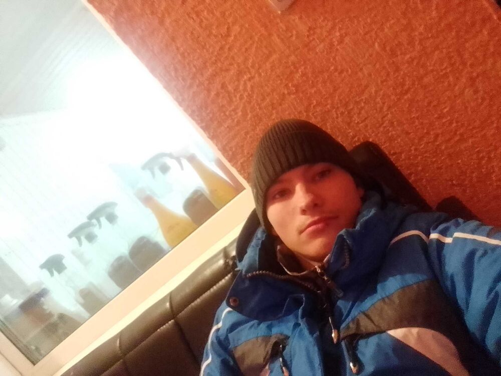  30743468  , 24 ,    