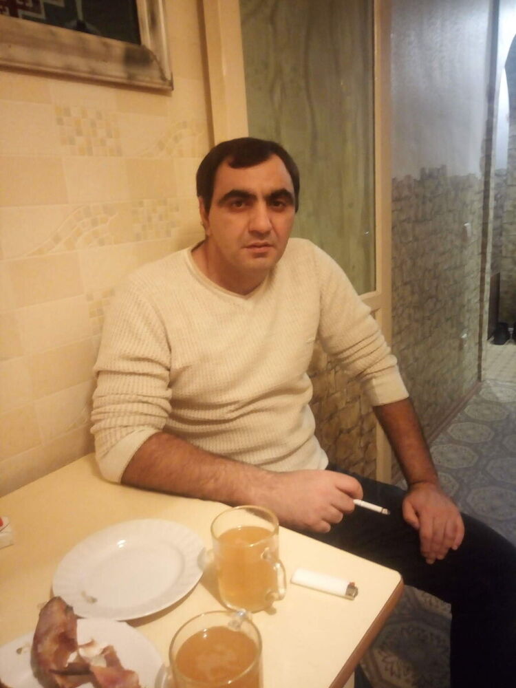  22040848  , 42 ,    