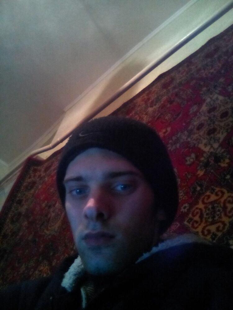  5464098  Iurii, 31 ,    
