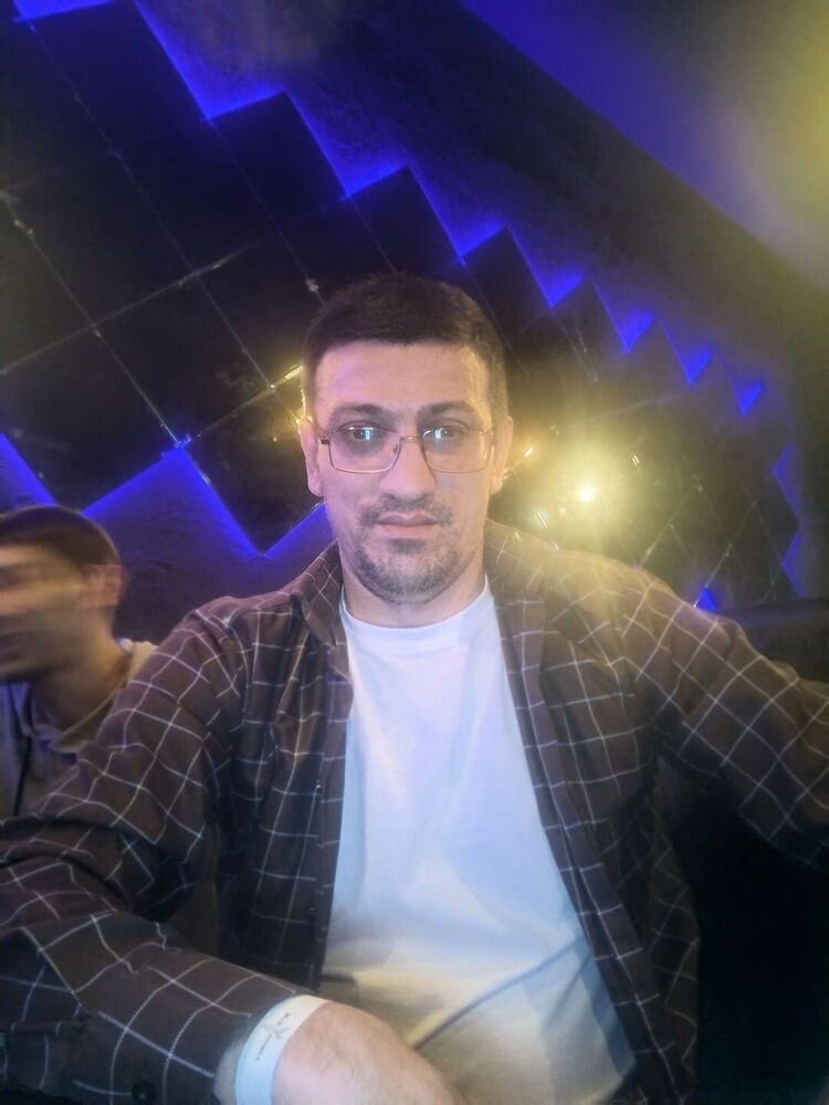  25307138  , 40 ,    