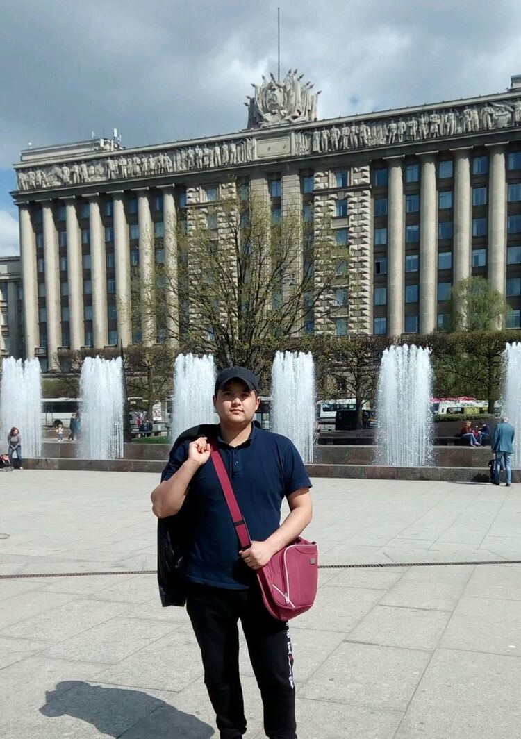  -,   Xoliddin, 37 ,   ,   , c 