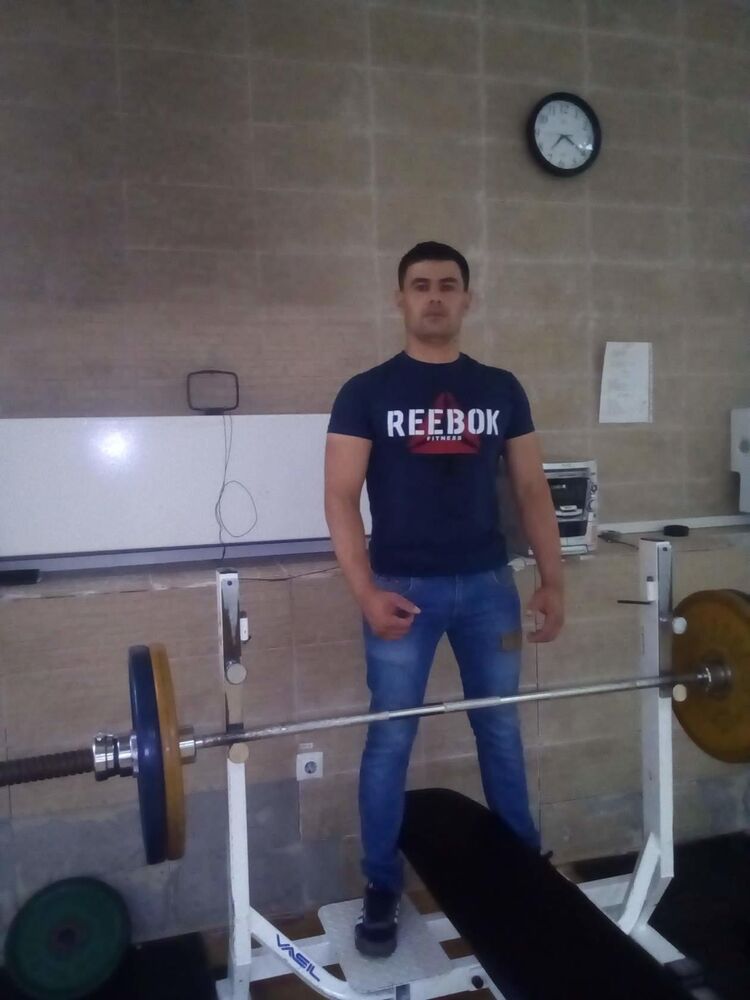  ,   Ali, 35 ,   ,   