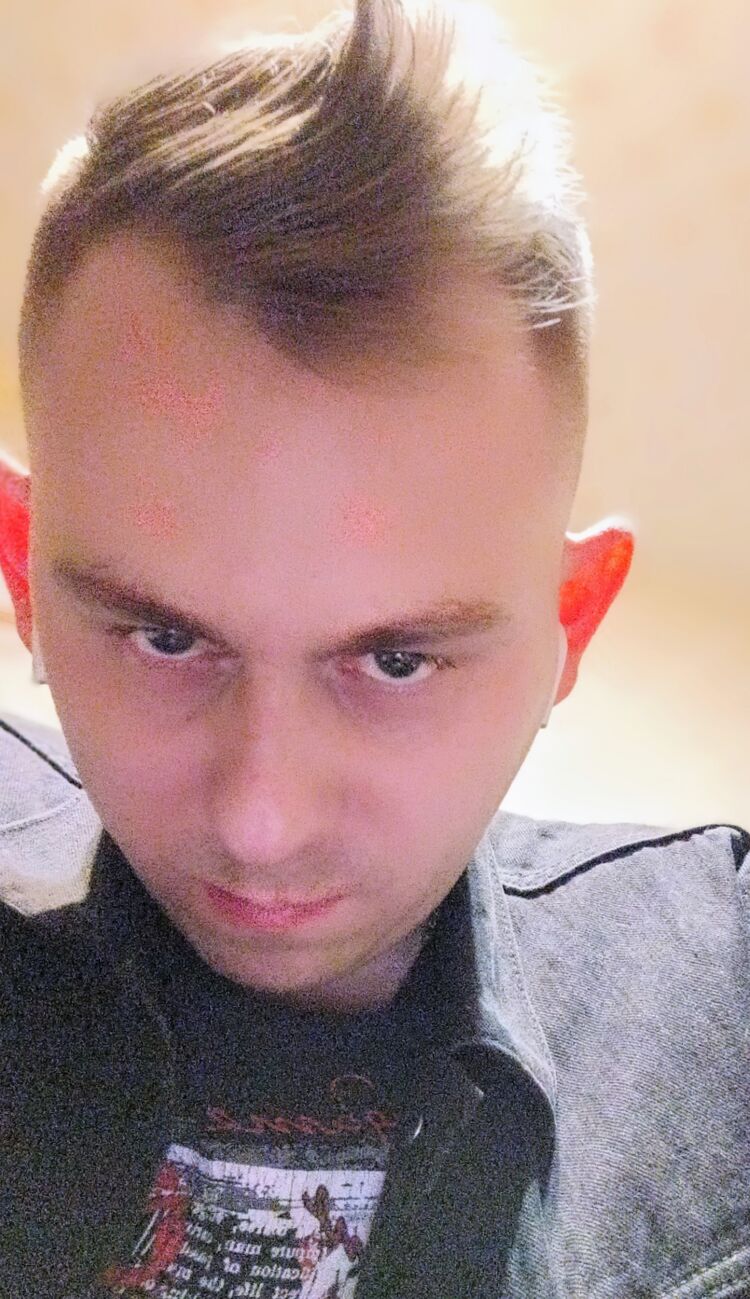  49149788  , 28 ,    