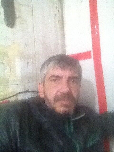  19780858  Ucha, 49 ,    