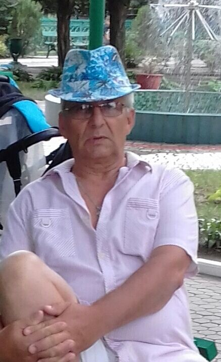  ,   Stas, 64 ,   c 