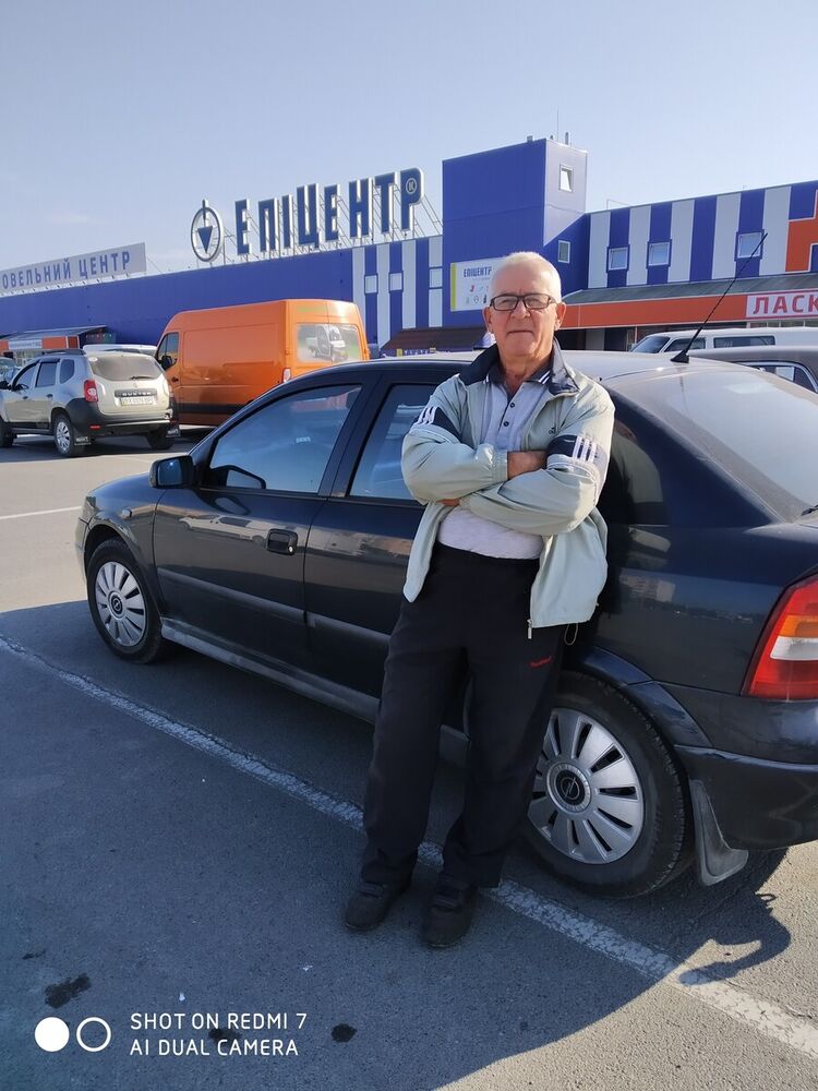  ,   Vasiliy, 68 ,     , c 