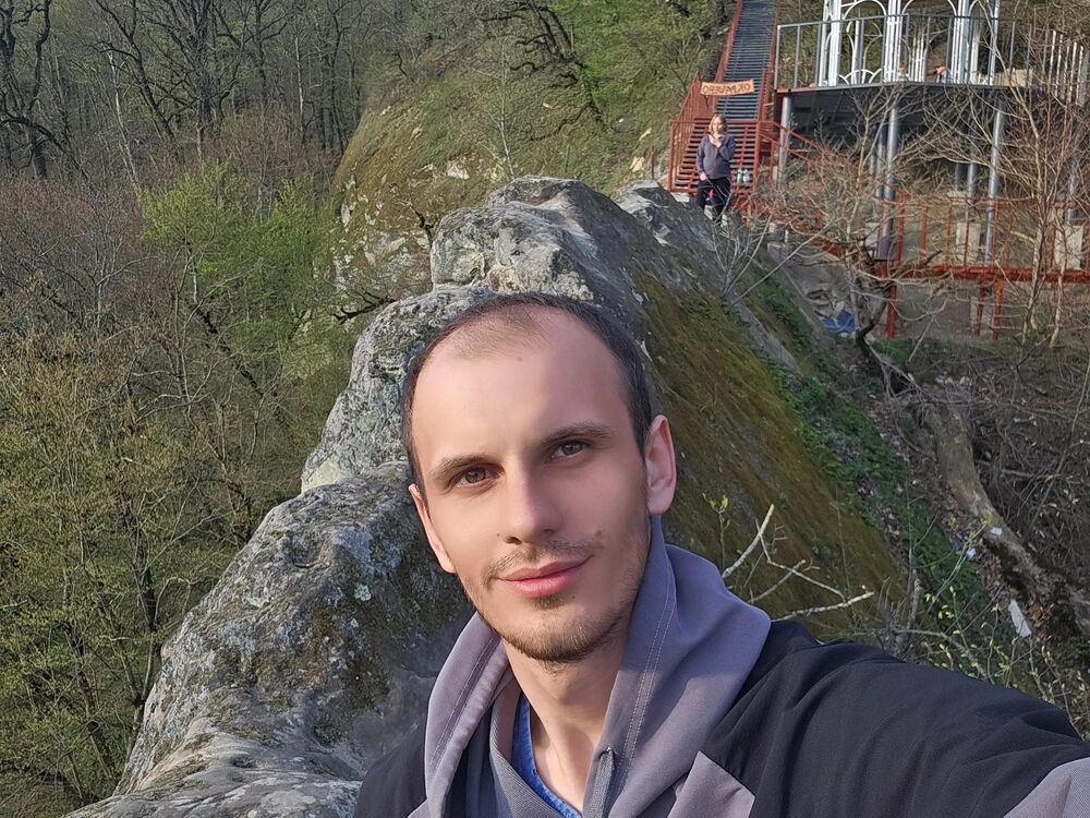  52782258  Oleg, 26 ,    