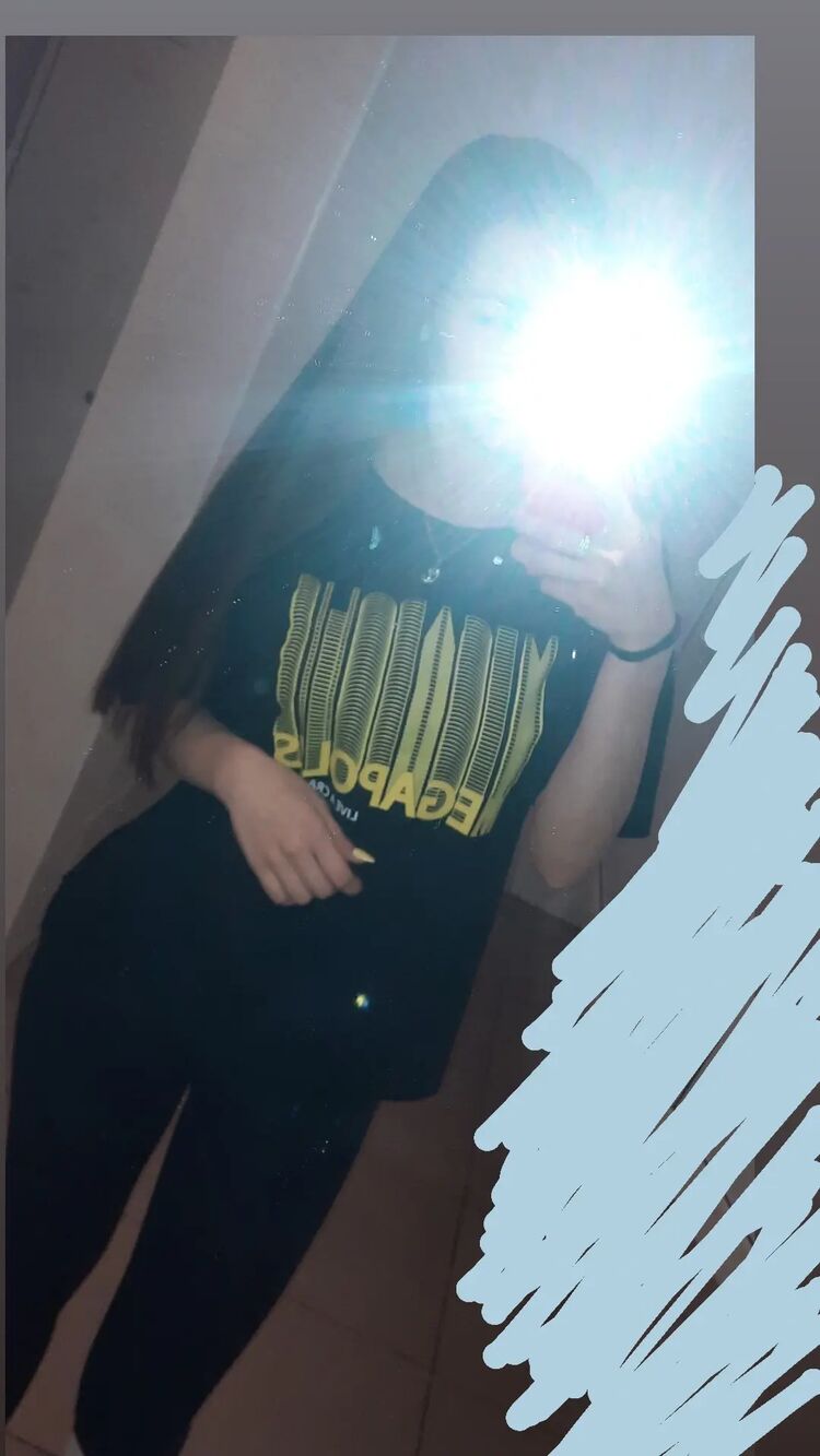  25690548  , 21 ,    
