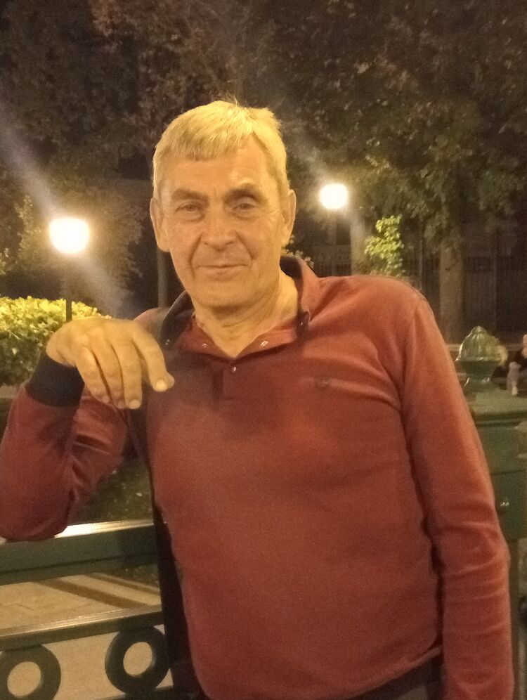  40054118  Vyacheslav, 58 ,    