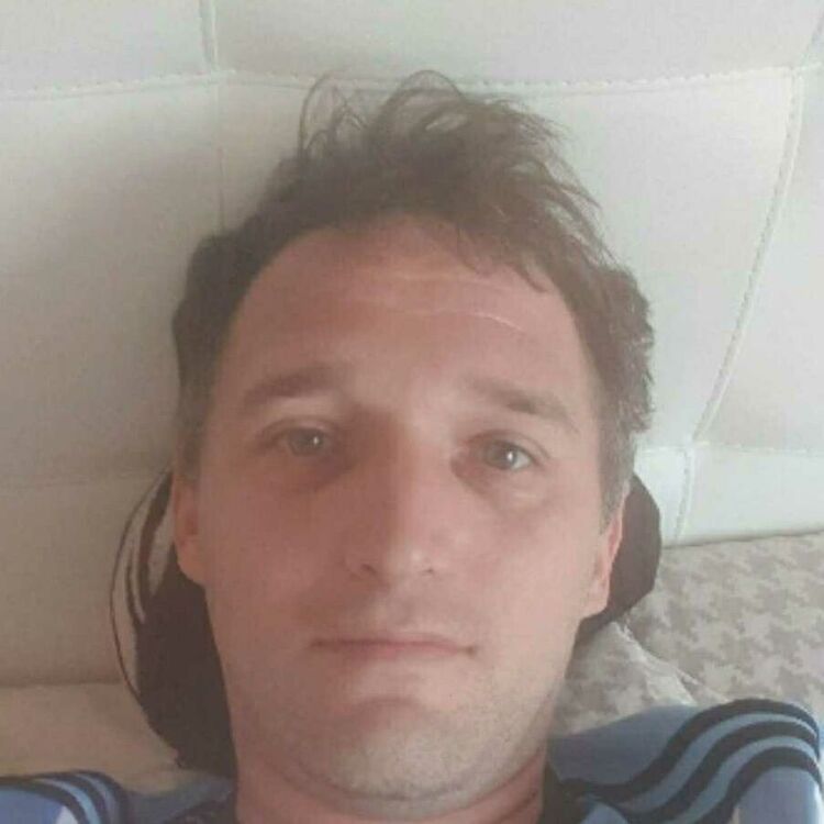  21294458  Marc, 41 ,    