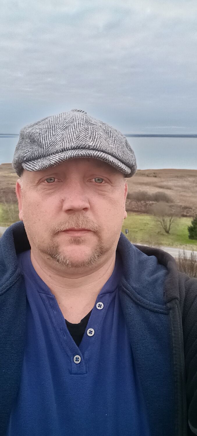  54303598  Alex, 48 ,    -