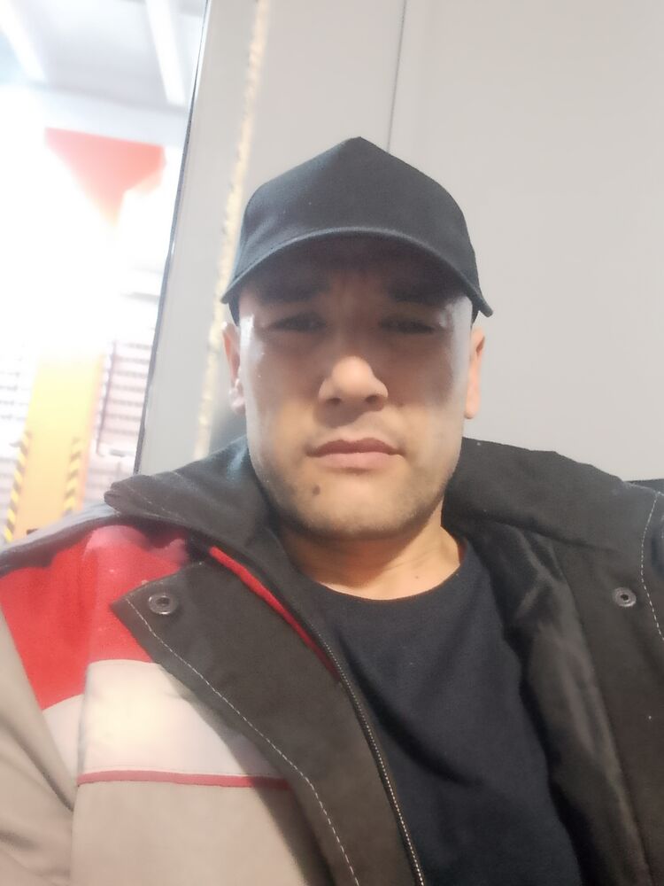  ,   Elmurodjon, 33 ,   ,   