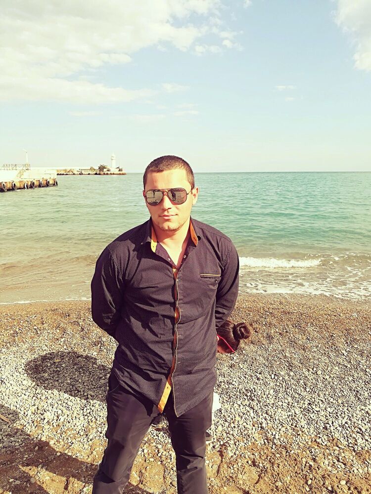  ,   Armen, 34 ,   ,   , c , 