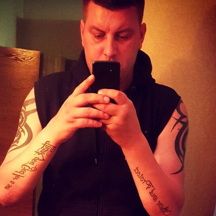  ,   Stas, 41 ,   ,   
